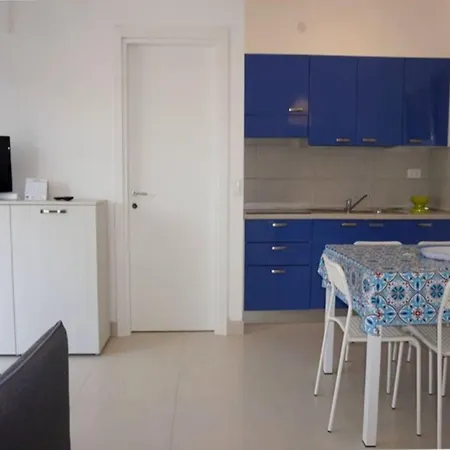 Modern In A Quiet Area - Beahost